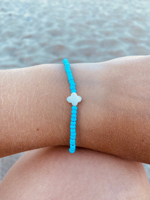 Matte baby blue Murano deadstock and pearl bracelet