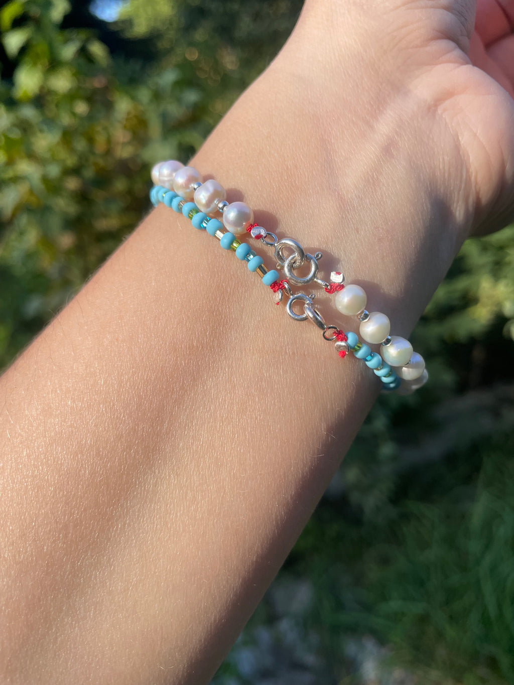 Complementary pearl bracelet