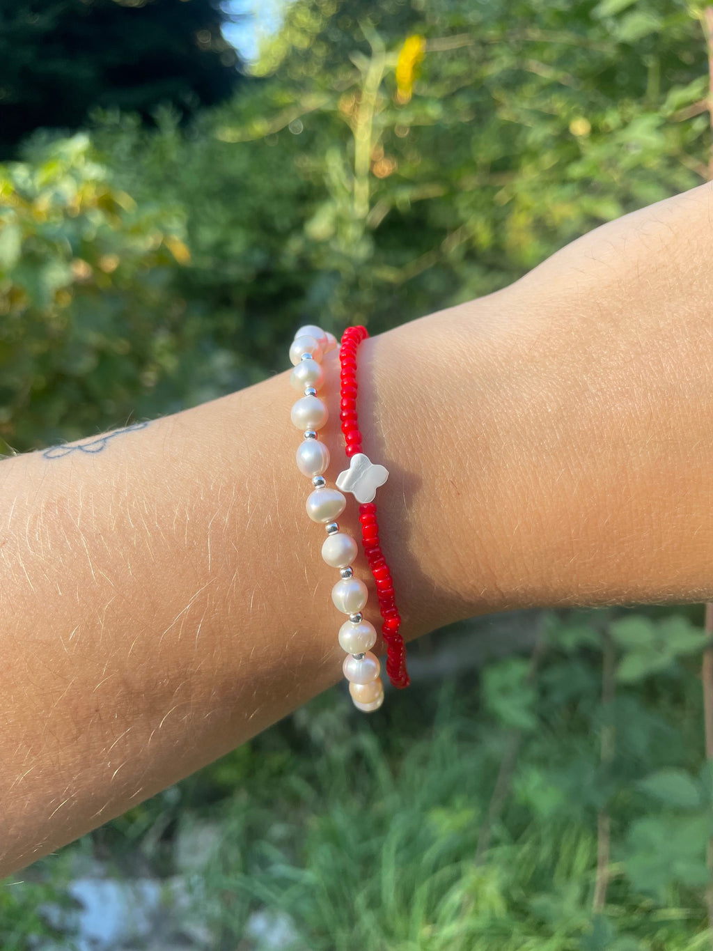Complementary pearl bracelet