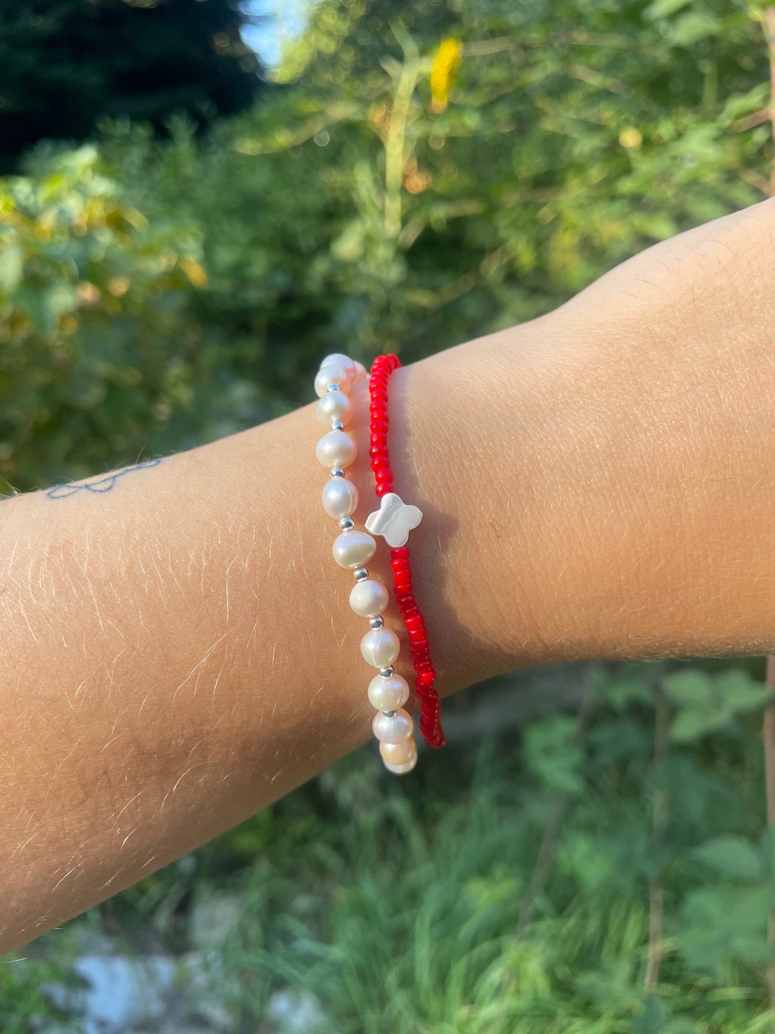 Complementary pearl bracelet